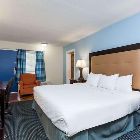 Days Inn Salisbury Exterior photo