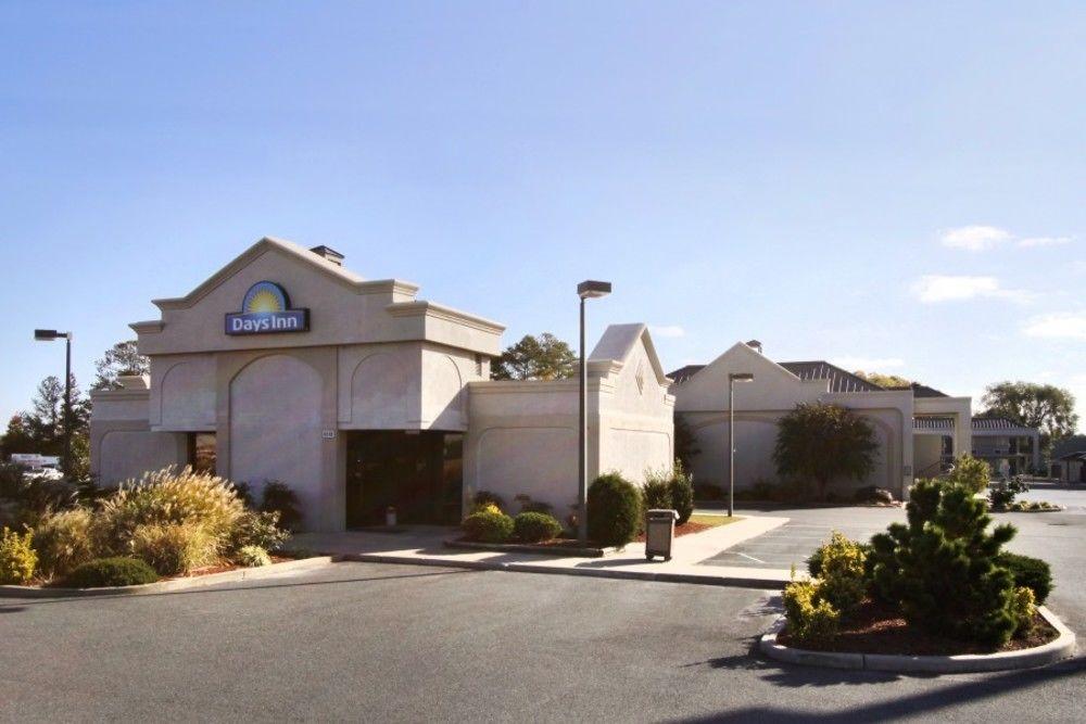 Days Inn Salisbury Exterior photo