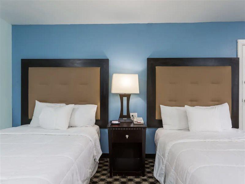 Days Inn Salisbury Exterior photo