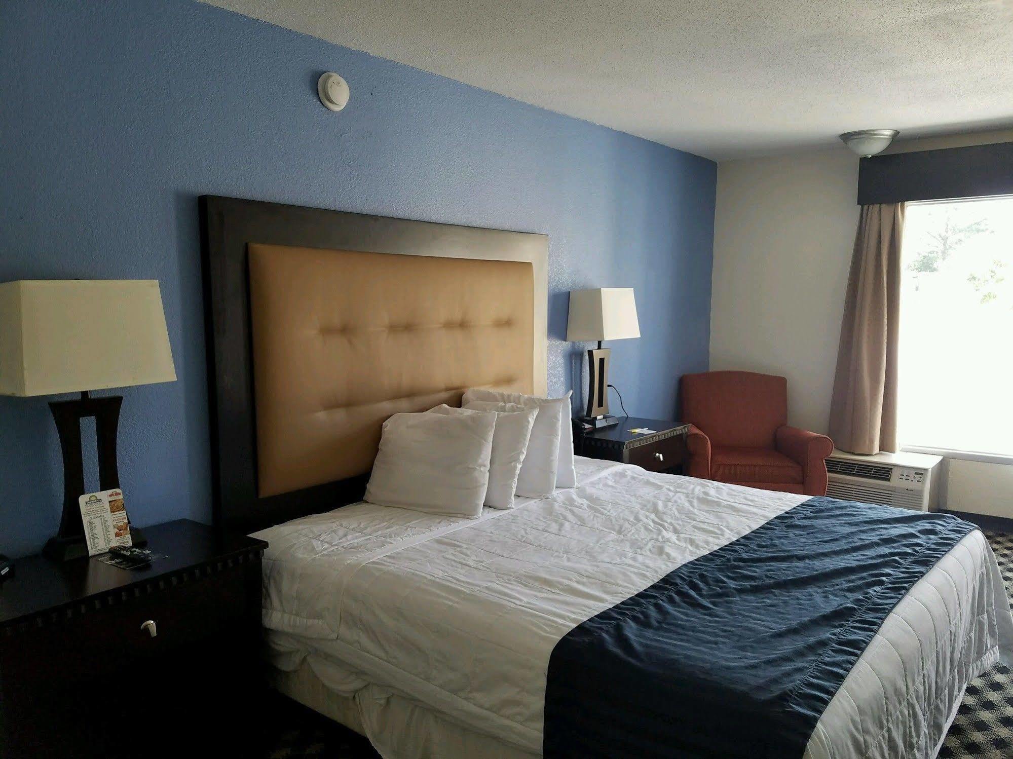 Days Inn Salisbury Exterior photo